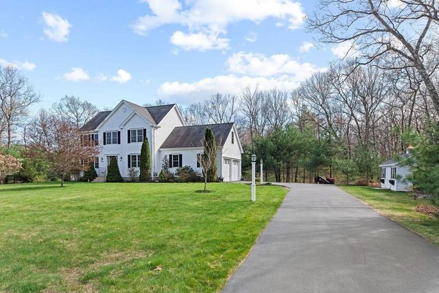 138 North St, Bellingham, MA 02019