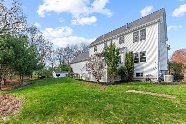 138 North St, Bellingham, MA 02019