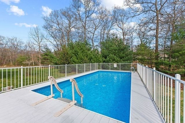 138 North St, Bellingham, MA 02019