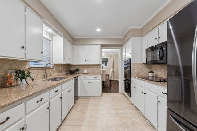 7066 Arboreal Drive, Dallas, TX 75231