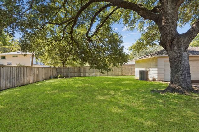 7066 Arboreal Drive, Dallas, TX 75231