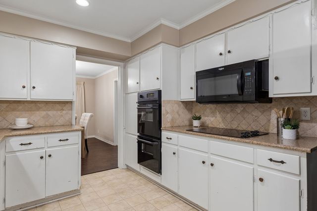 7066 Arboreal Drive, Dallas, TX 75231
