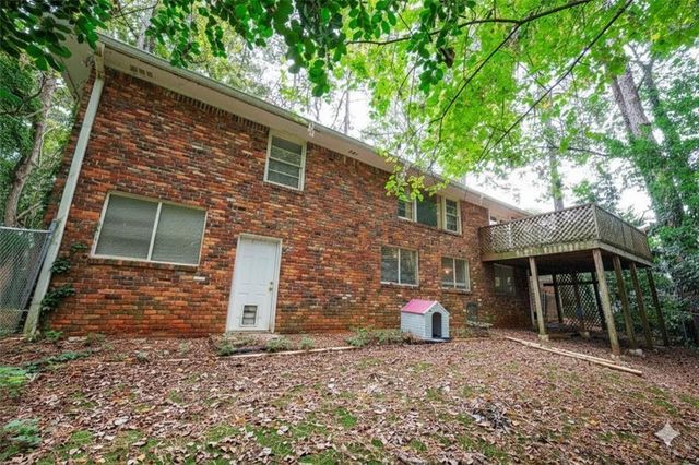 5860 Greenbrier NE Road, Atlanta, GA 30328