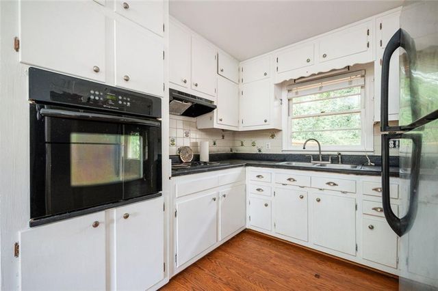 5860 Greenbrier NE Road, Atlanta, GA 30328