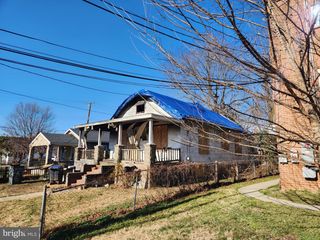 3304 E E ST SE, Washington, DC 20019