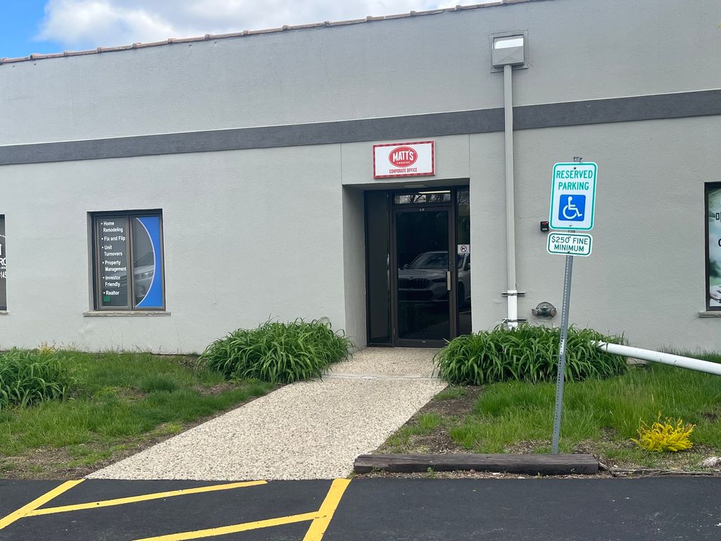 482 N Milwaukee Avenue 3, Wheeling, IL 60090