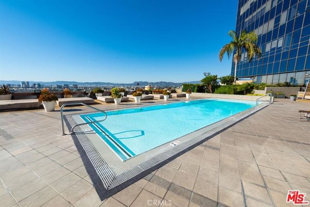 1100 Wilshire Boulevard 2608, Los Angeles, CA 90017