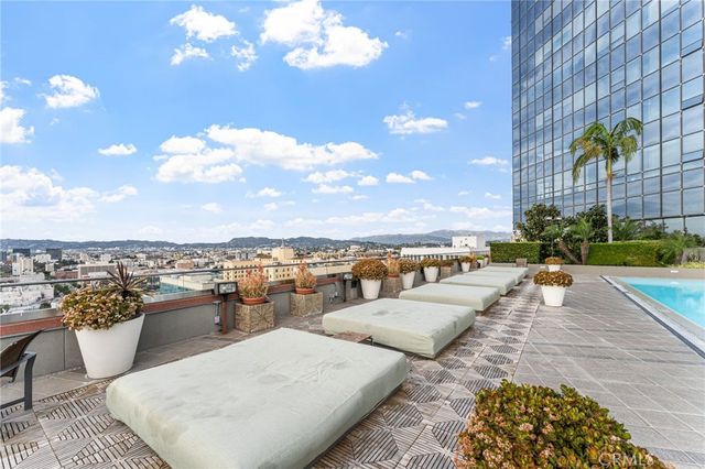 1100 Wilshire Boulevard 2608, Los Angeles, CA 90017