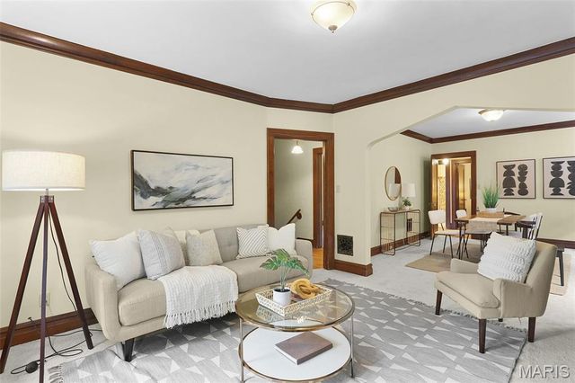 5004 Winona Avenue, St Louis, MO 63109
