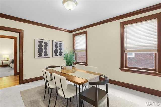 5004 Winona Avenue, St Louis, MO 63109