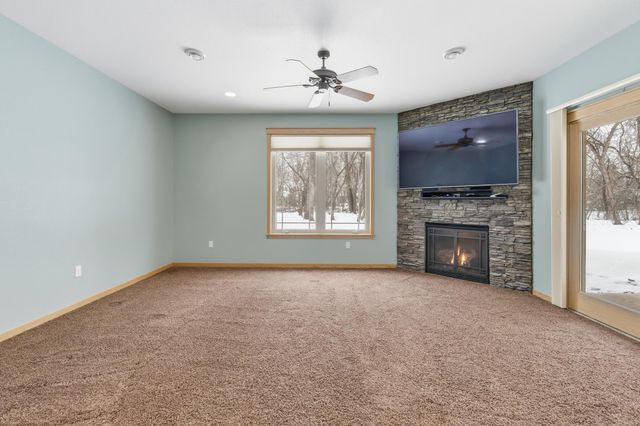 118 W Beaton Drive, West Fargo, ND 58078