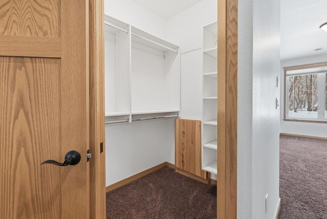 118 W Beaton Drive, West Fargo, ND 58078