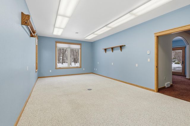 118 W Beaton Drive, West Fargo, ND 58078