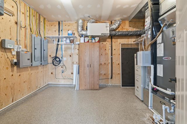 118 W Beaton Drive, West Fargo, ND 58078