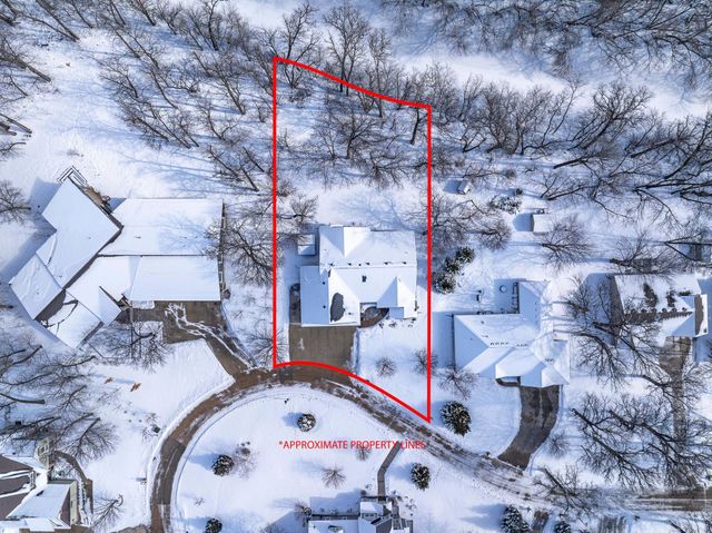 118 W Beaton Drive, West Fargo, ND 58078