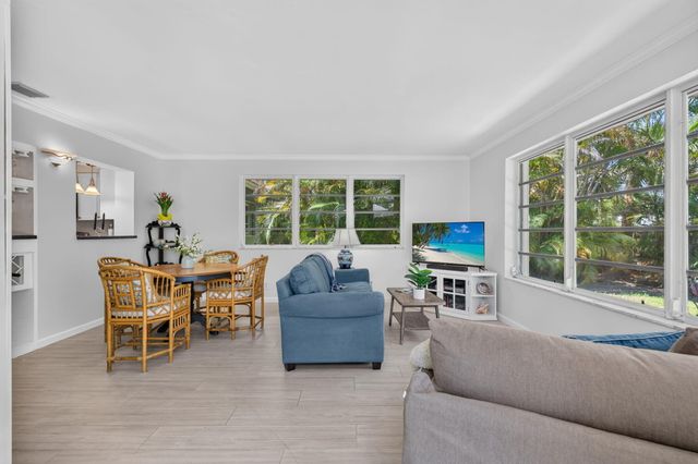 4711 NE 18th Terrace, Fort Lauderdale, FL 33308