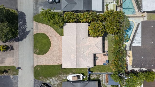 4711 NE 18th Terrace, Fort Lauderdale, FL 33308