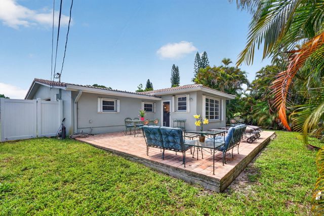 4711 NE 18th Terrace, Fort Lauderdale, FL 33308