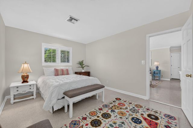4711 NE 18th Terrace, Fort Lauderdale, FL 33308