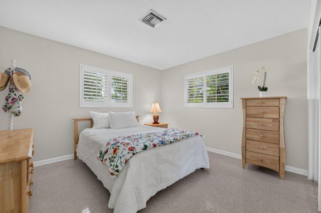 4711 NE 18th Terrace, Fort Lauderdale, FL 33308