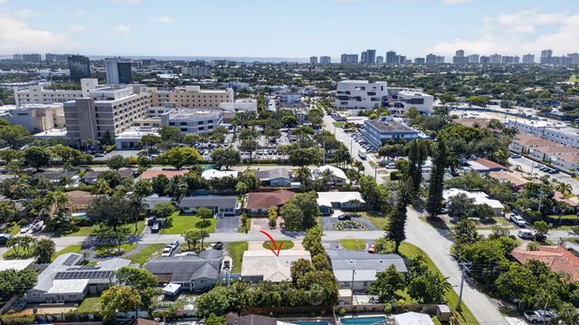 4711 NE 18th Terrace, Fort Lauderdale, FL 33308