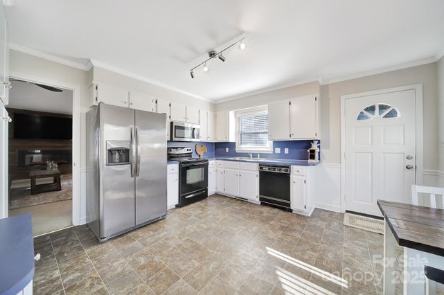 4289 Falcon Hall Way, Rock Hill, SC 29730