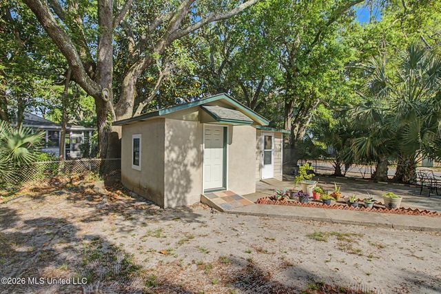 166 Violet Street, Biloxi, MS 39531