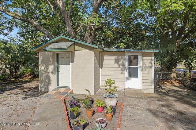 166 Violet Street, Biloxi, MS 39531