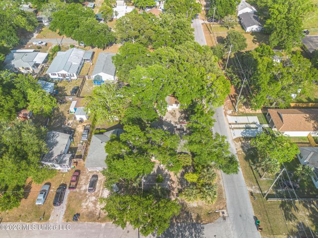 166 Violet Street, Biloxi, MS 39531