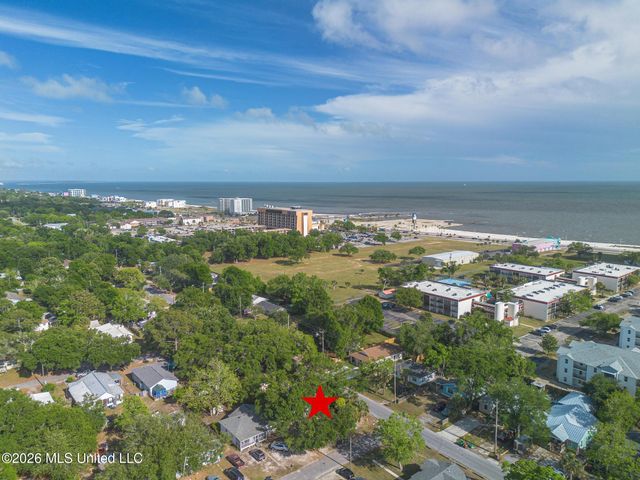 166 Violet Street, Biloxi, MS 39531