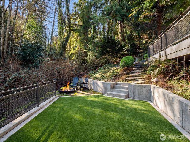 3645 92nd Avenue SE, Mercer Island, WA 98040