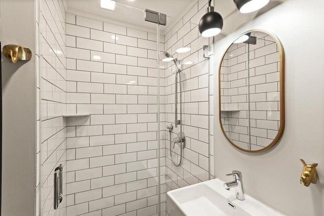 473 Beacon St 5, Boston, MA 02115