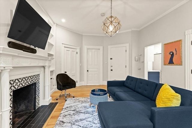 473 Beacon St 5, Boston, MA 02115