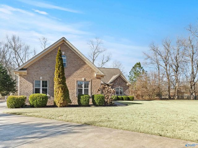 27178 Bridle Tree Lane, Harvest, AL 35749