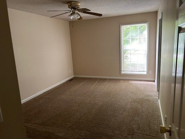 3509 Hunters Rdg, Woodlawn, TN 37191