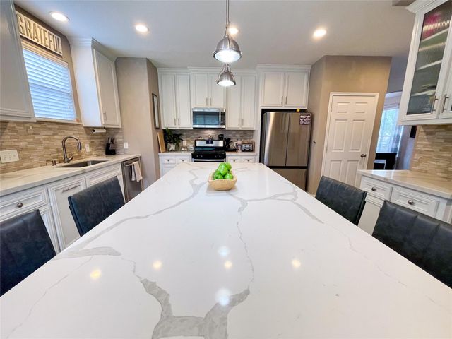 6173 Hidden Colony Lane, Dickinson, TX 77539