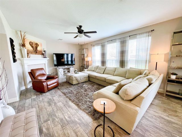 6173 Hidden Colony Lane, Dickinson, TX 77539