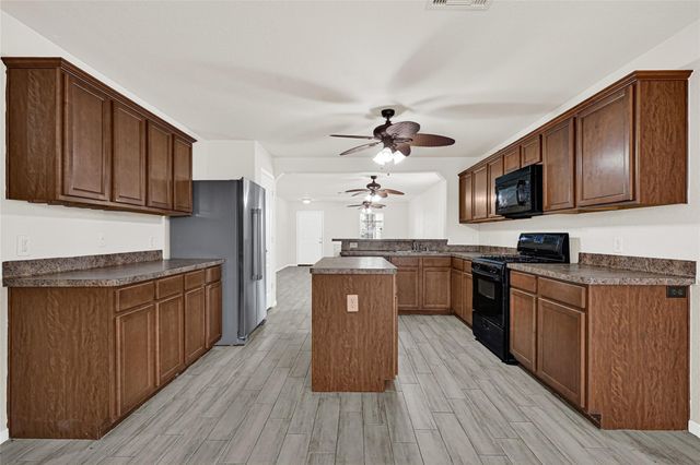 7906 Yaupon View Drive, Cypress, TX 77433