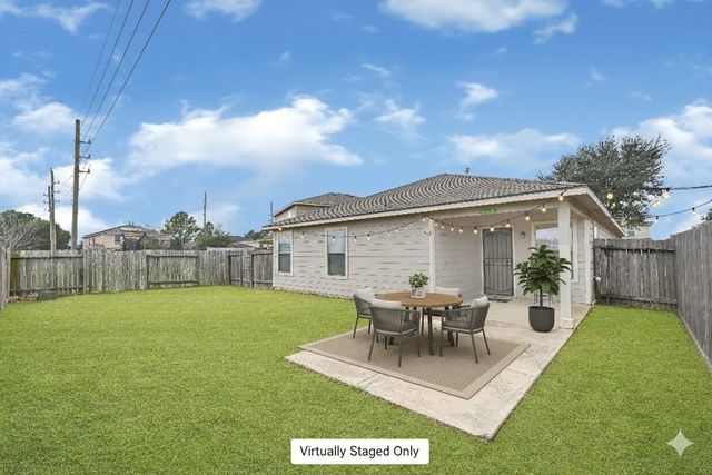 7906 Yaupon View Drive, Cypress, TX 77433