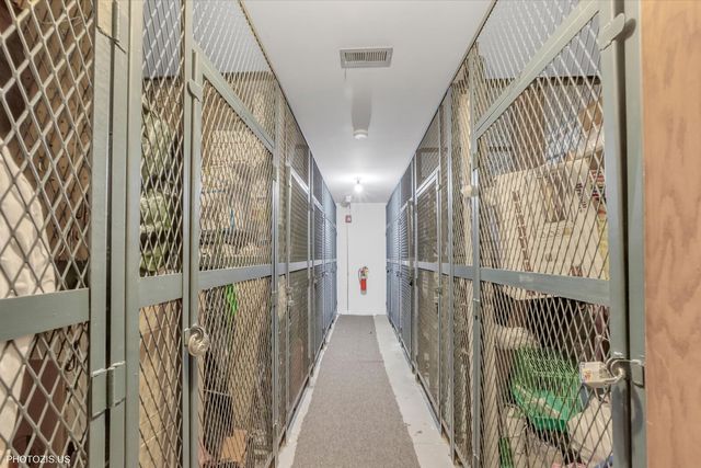 5200 OAKTON Street 102, Skokie, IL 60077