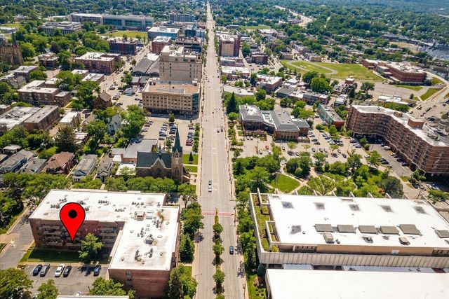 5200 OAKTON Street 102, Skokie, IL 60077