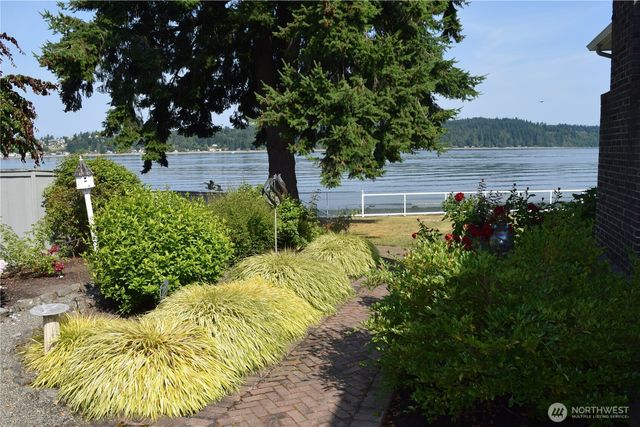 3538 Beach Drive E, Port Orchard, WA 98366
