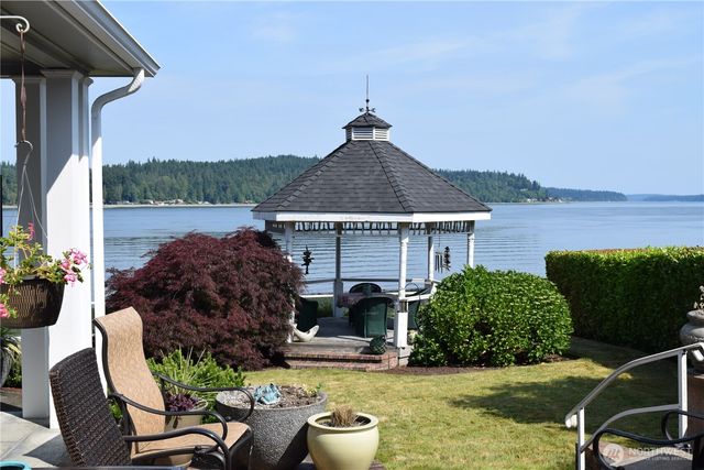 3538 Beach Drive E, Port Orchard, WA 98366