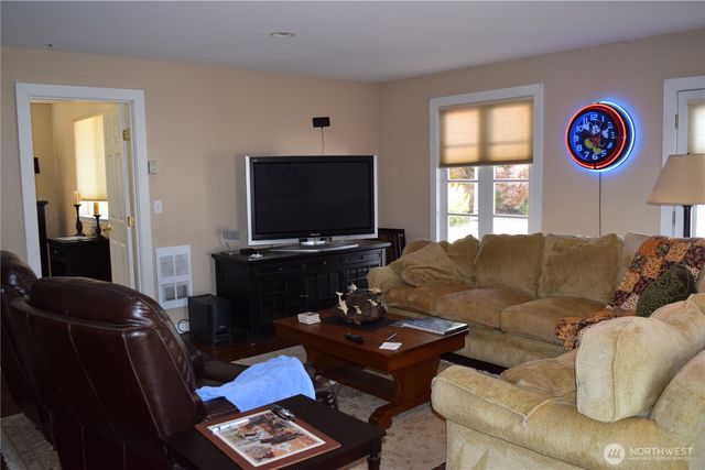 3538 Beach Drive E, Port Orchard, WA 98366