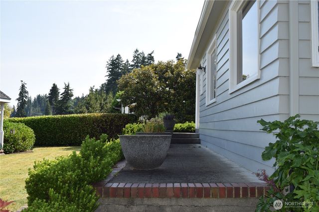 3538 Beach Drive E, Port Orchard, WA 98366