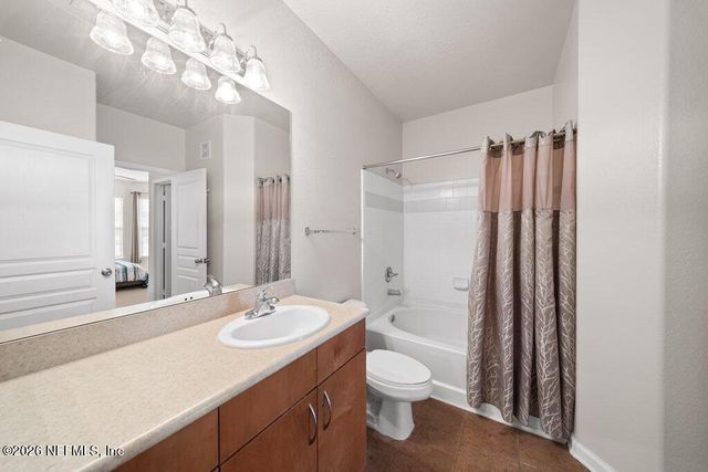 8290 GATE Parkway W 311, Jacksonville, FL 32216
