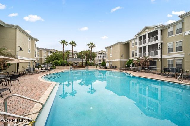 8290 GATE Parkway W 311, Jacksonville, FL 32216
