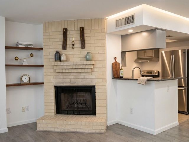 3919 Fairmont Parkway 209, Pasadena, TX 77504