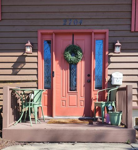 2704 Farnsworth Drive, Fort Wayne, IN 46805