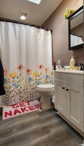 2704 Farnsworth Drive, Fort Wayne, IN 46805